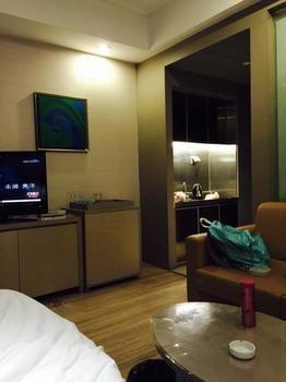 Century Sailboat Apartment Hotel 르자오 외부 사진