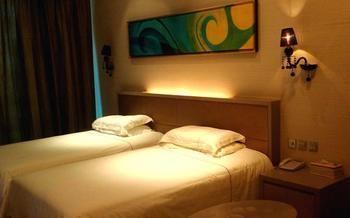 Century Sailboat Apartment Hotel 르자오 외부 사진